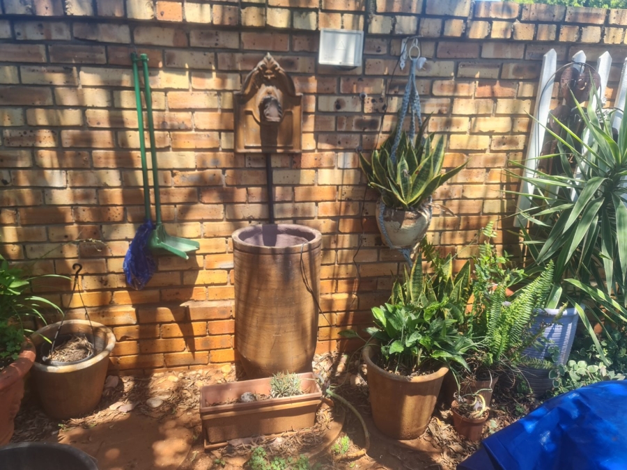 3 Bedroom Property for Sale in Geelhoutpark North West